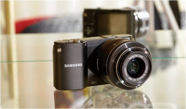 Samsung NX1100