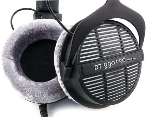 Beyerdynamic DT 990 PRO